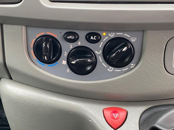 Used Vauxhall Vivaro 2010 for sale - 76111896: Photo 36