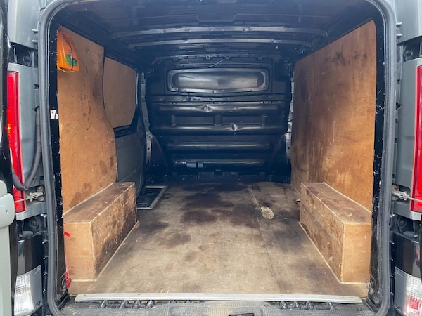 Used Vauxhall Vivaro 2010 for sale - 76111896: Photo 44