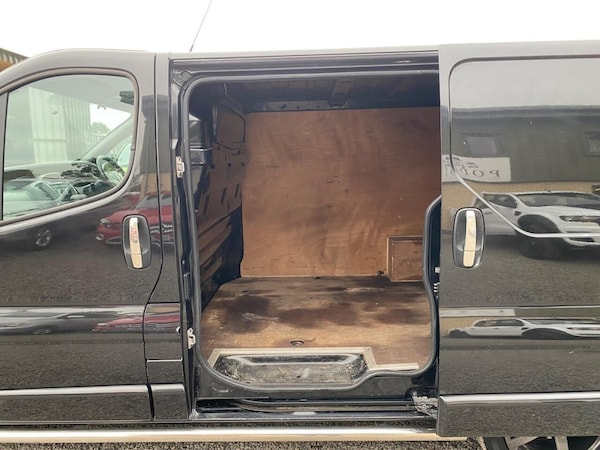 Used Vauxhall Vivaro 2010 for sale - 76111896: Photo 46