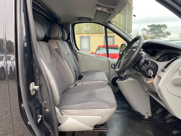 Used Vauxhall Vivaro 2010 for sale - 76111896: Photo 7