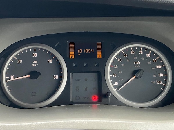 Used Vauxhall Vivaro 2010 for sale - 76111896: Photo 8