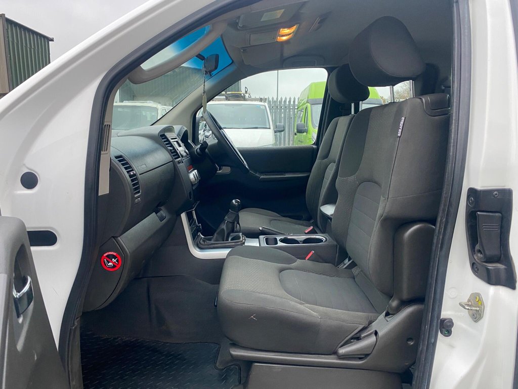 Used Nissan Navara 2013 for sale - 76686269: Photo 11