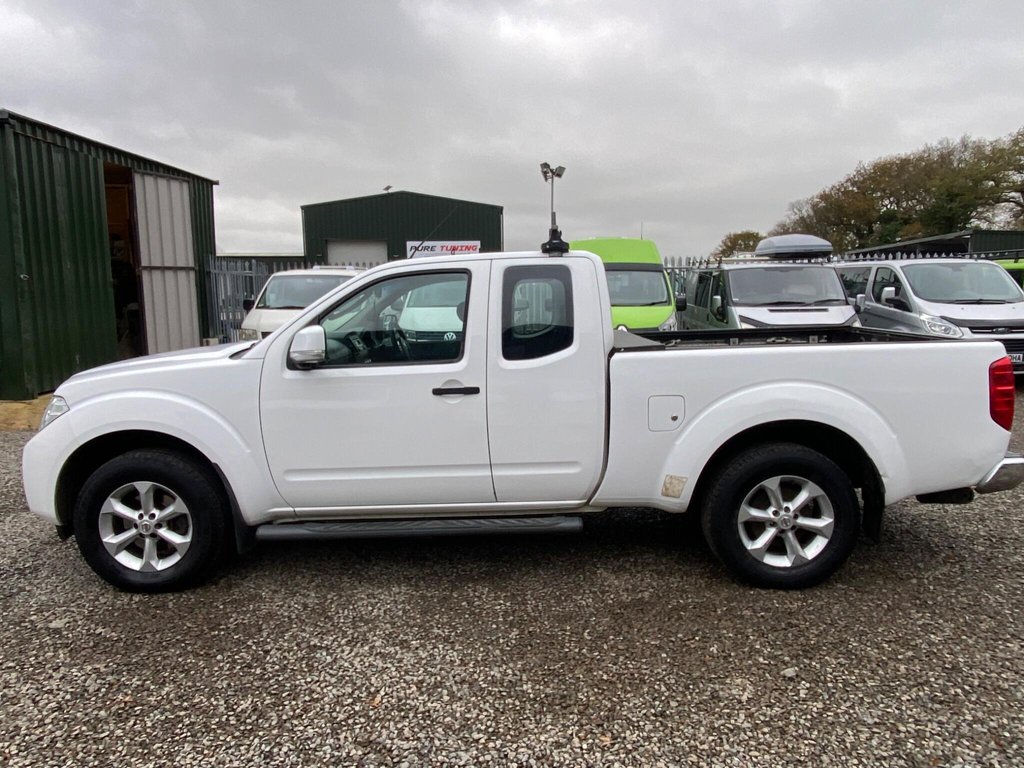 Used Nissan Navara 2013 for sale - 76686269: Photo 15
