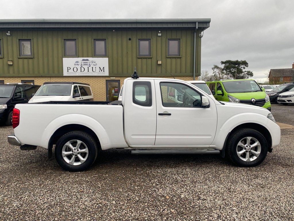 Used Nissan Navara 2013 for sale - 76686269: Photo 16