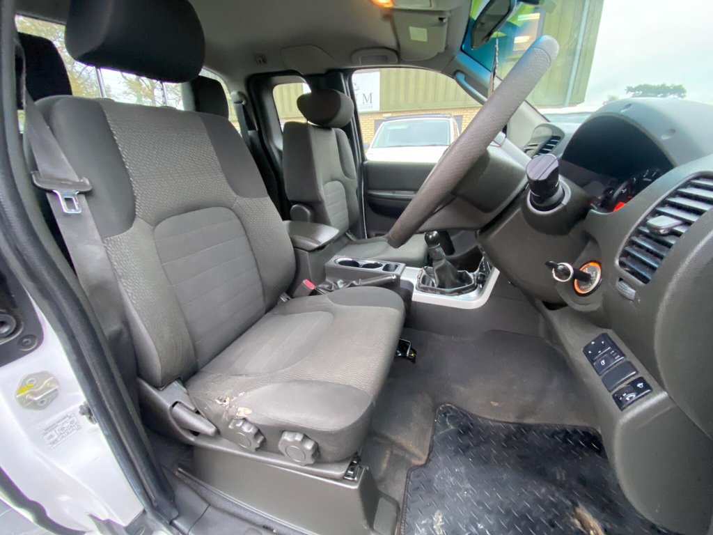 Used Nissan Navara 2013 for sale - 76686269: Photo 26