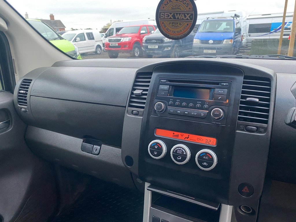 Used Nissan Navara 2013 for sale - 76686269: Photo 27