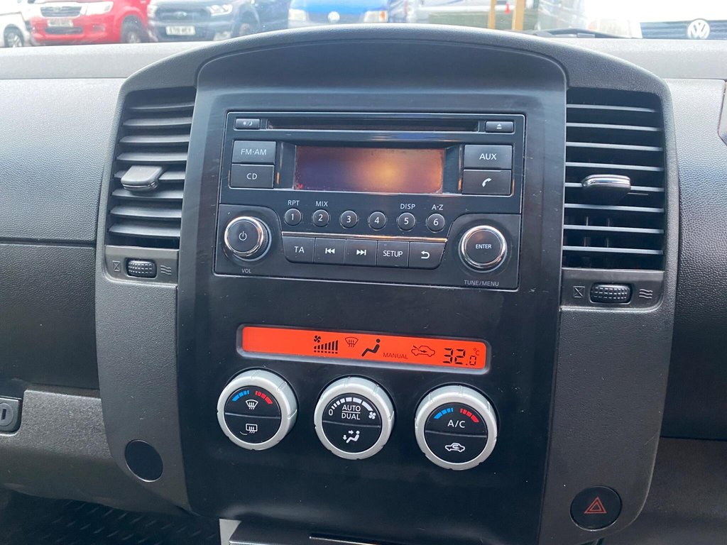 Used Nissan Navara 2013 for sale - 76686269: Photo 28