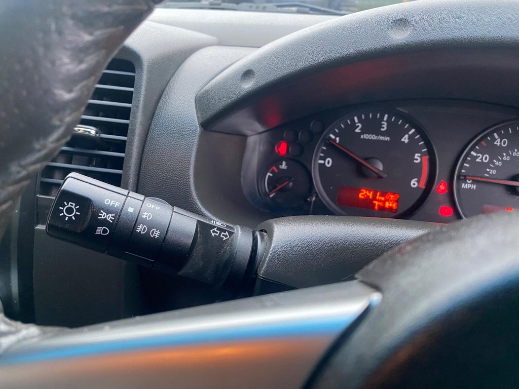 Used Nissan Navara 2013 for sale - 76686269: Photo 35