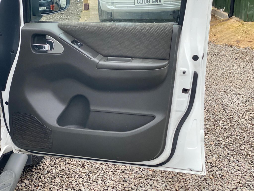 Used Nissan Navara 2013 for sale - 76686269: Photo 38