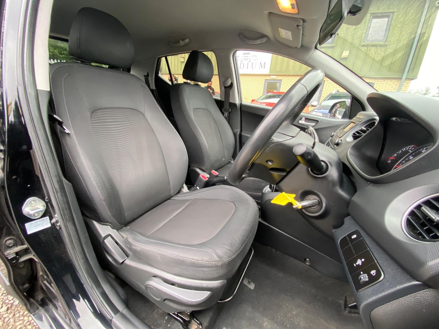 Vehicle 29