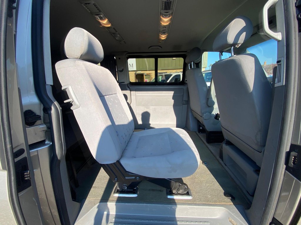 Used Volkswagen Transporter Shuttle 2006 for sale - 77953159: Photo 11