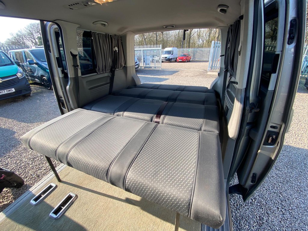 Used Volkswagen Transporter Shuttle 2006 for sale - 77953159: Photo 16