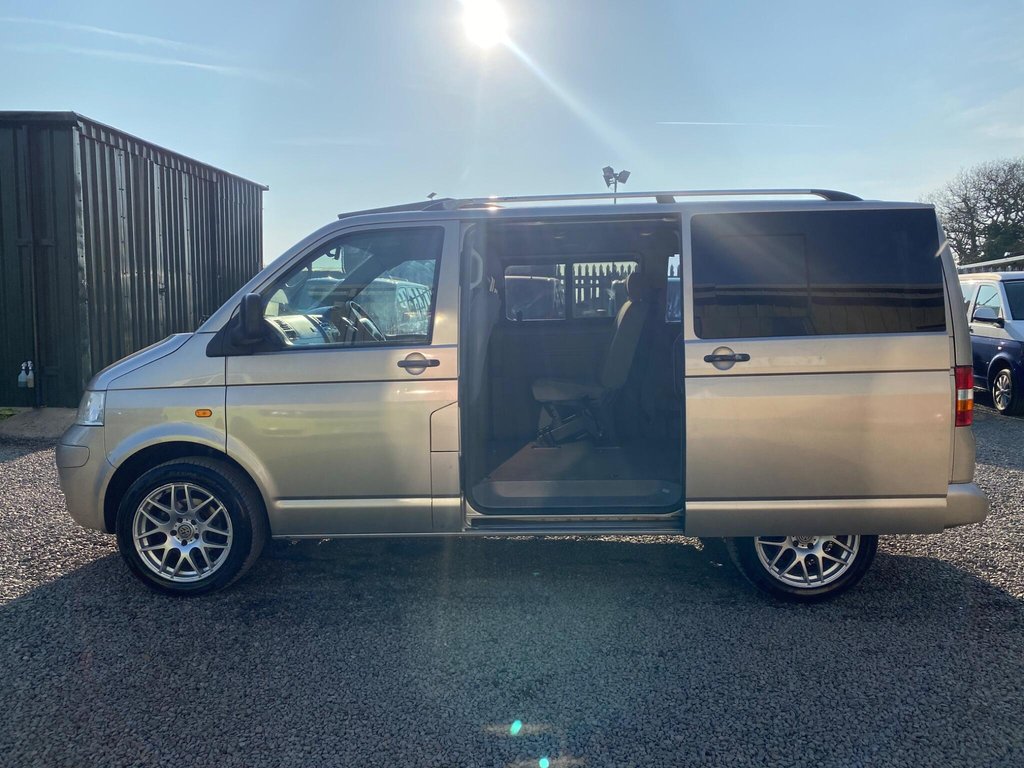 Used Volkswagen Transporter Shuttle 2006 for sale - 77953159: Photo 17