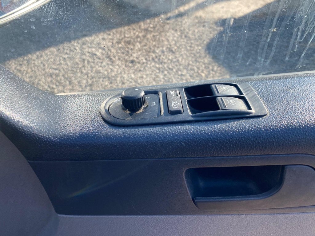 Used Volkswagen Transporter Shuttle 2006 for sale - 77953159: Photo 42