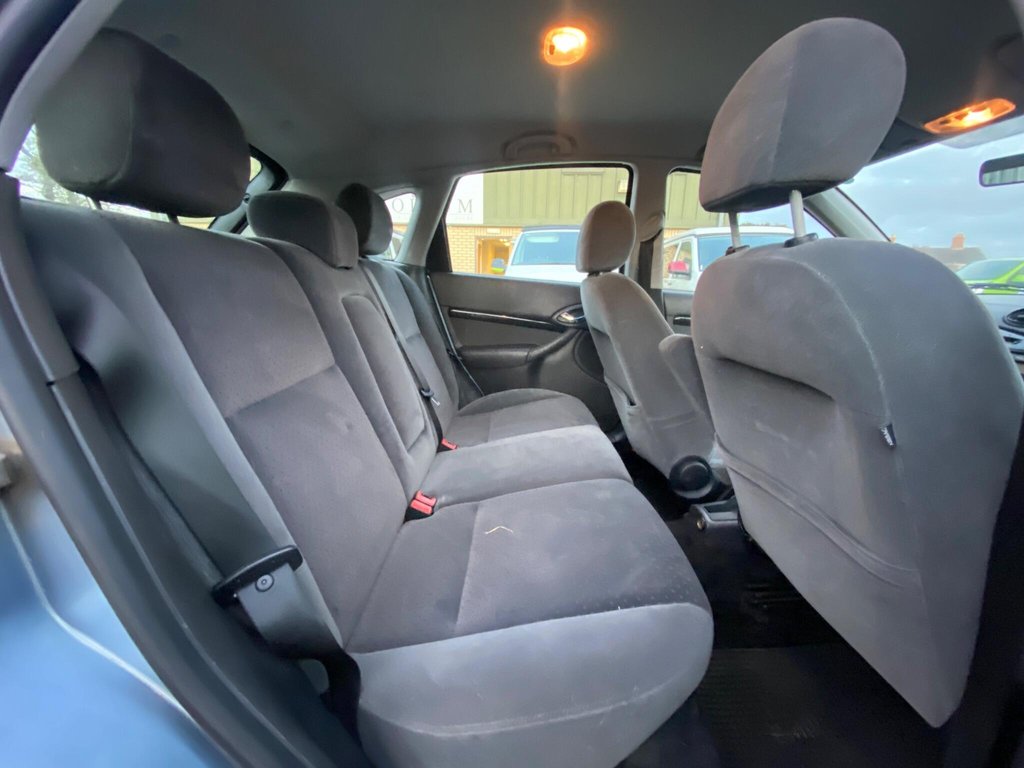 Used Ford Focus 2004 for sale - 76520656: Photo 32