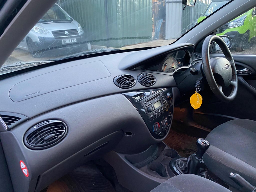 Used Ford Focus 2004 for sale - 76520656: Photo 41