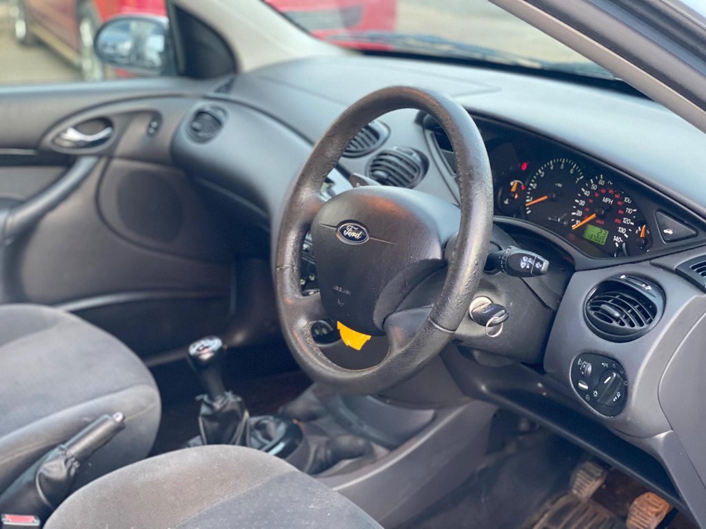 Used Ford Focus 2004 for sale - 76520656: Photo 6