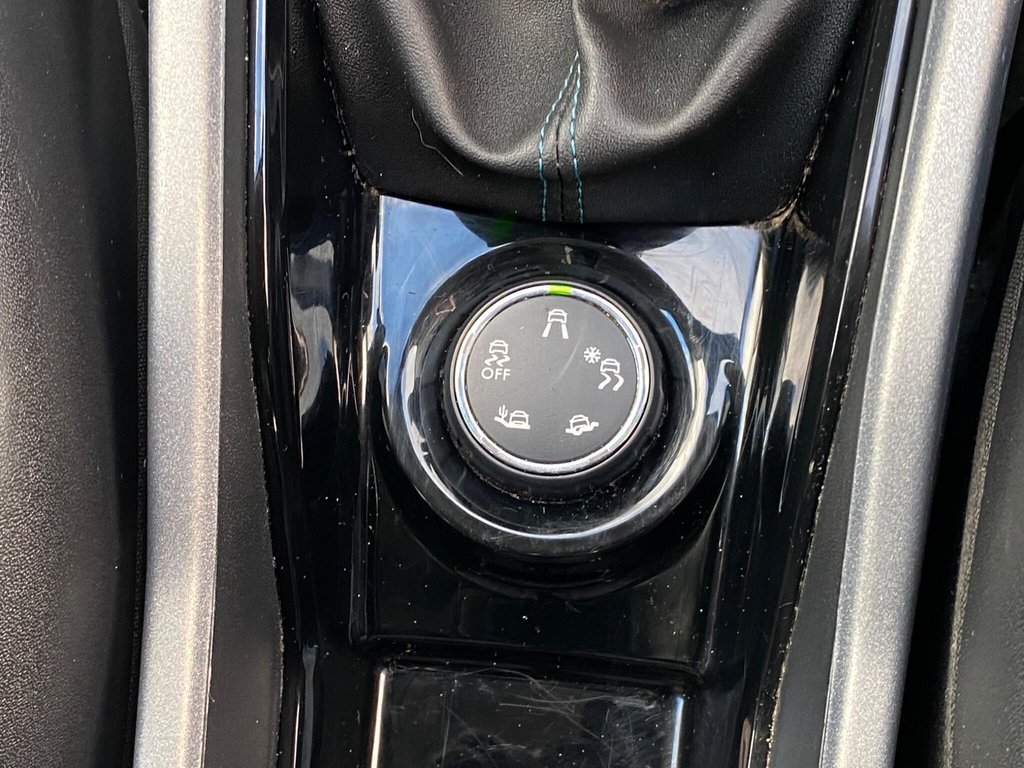 Used Peugeot 2008 2015 for sale - 77697967: Photo 41