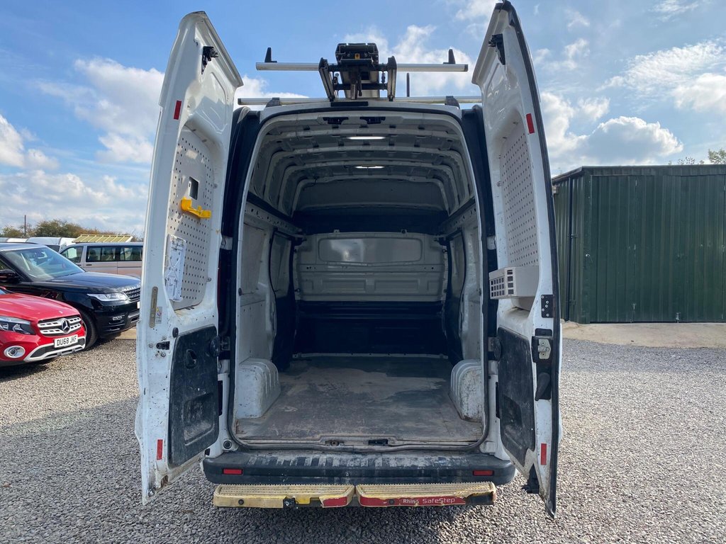 Used Vauxhall Vivaro 2019 for sale - 76111944: Photo 13