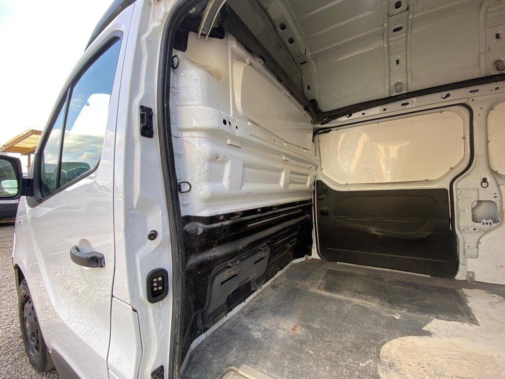 Used Vauxhall Vivaro 2019 for sale - 76111944: Photo 18