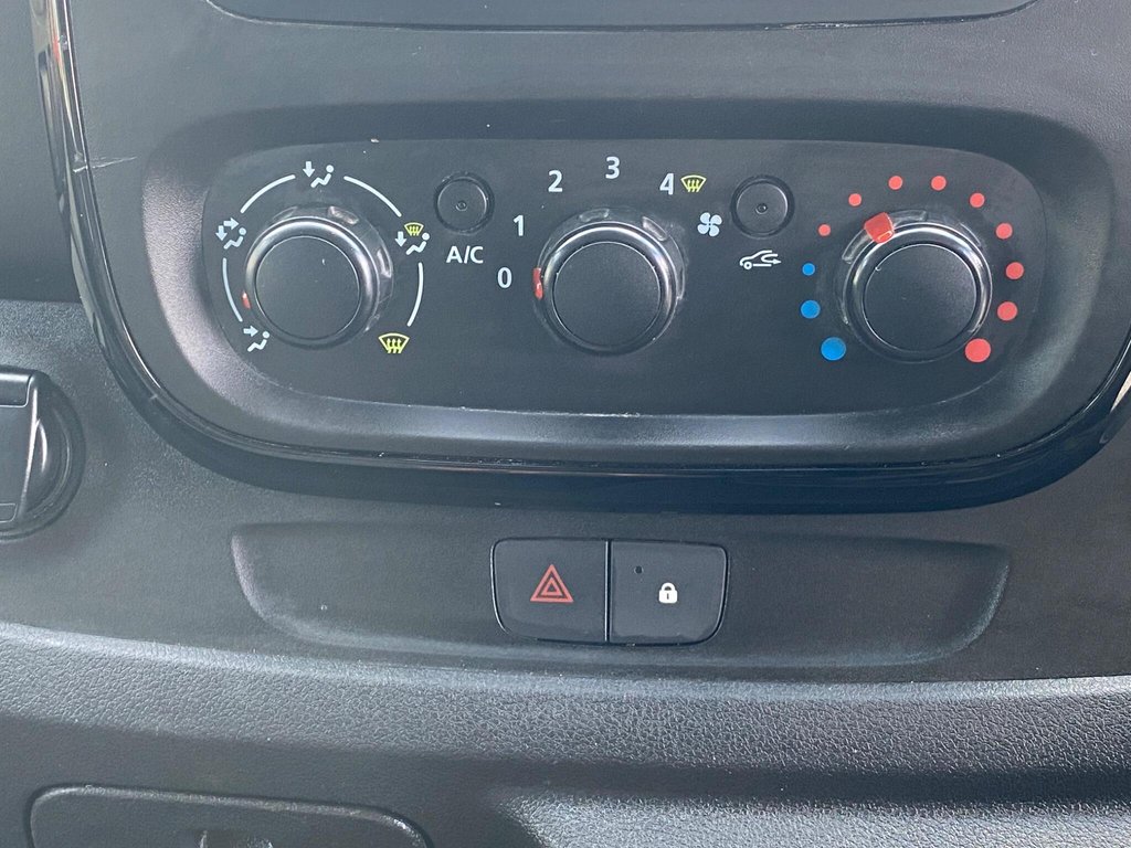 Used Vauxhall Vivaro 2019 for sale - 76111944: Photo 45