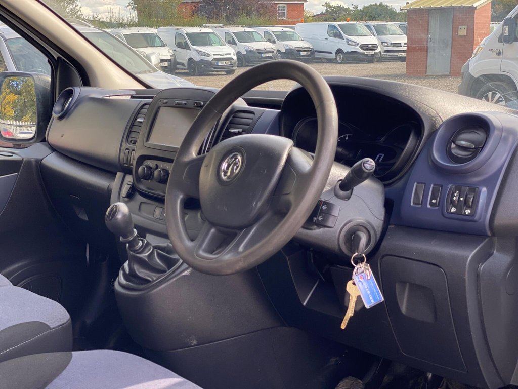 Used Vauxhall Vivaro 2019 for sale - 76111944: Photo 6