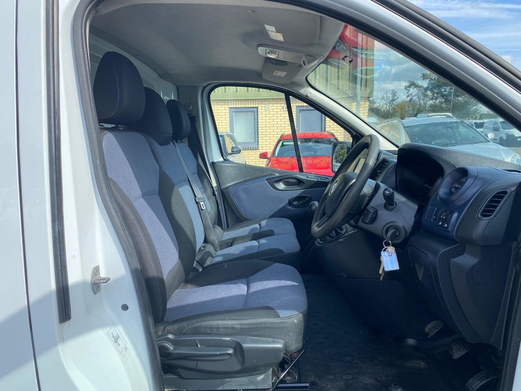 Used Vauxhall Vivaro 2019 for sale - 76111944: Photo 7