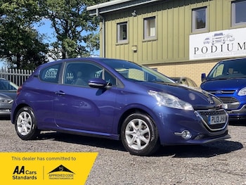 Used Peugeot 208 2013 for sale - 78793371: Photo