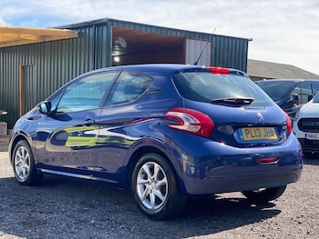 Used Peugeot 208 2013 for sale - 78793371: Photo