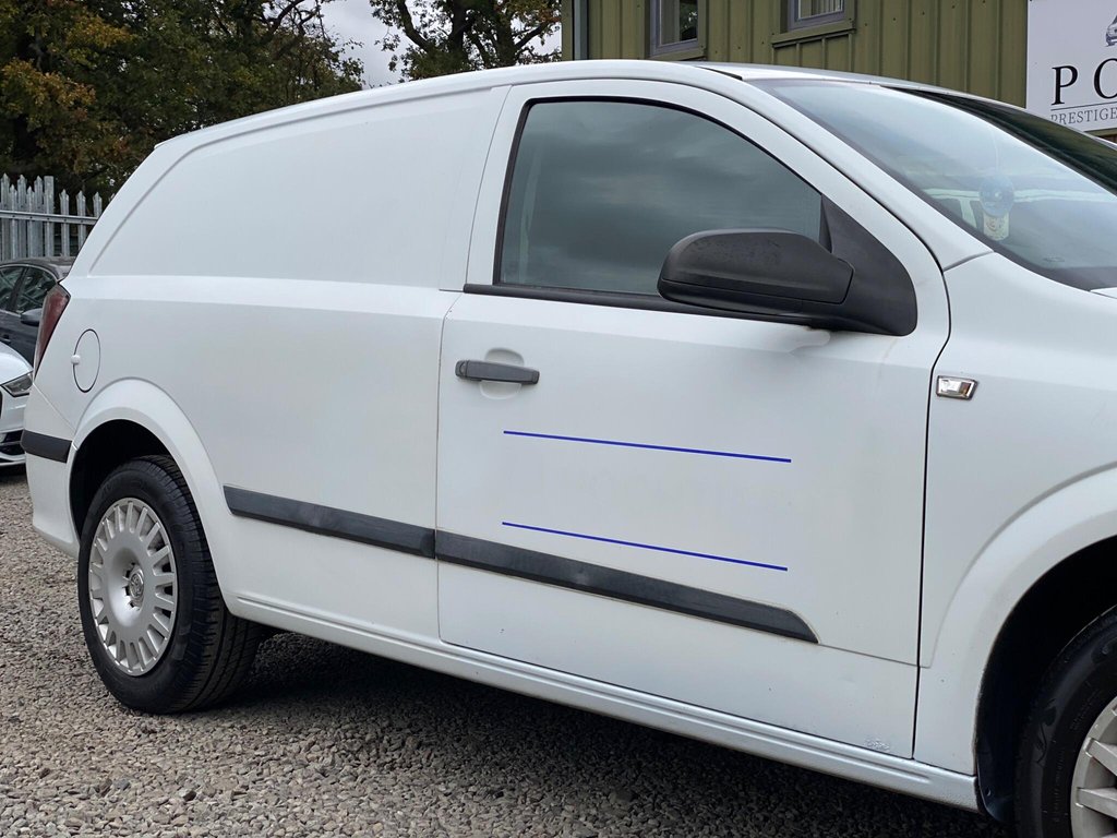 Used Vauxhall Astra Van 2007 for sale - 76297097: Photo 20