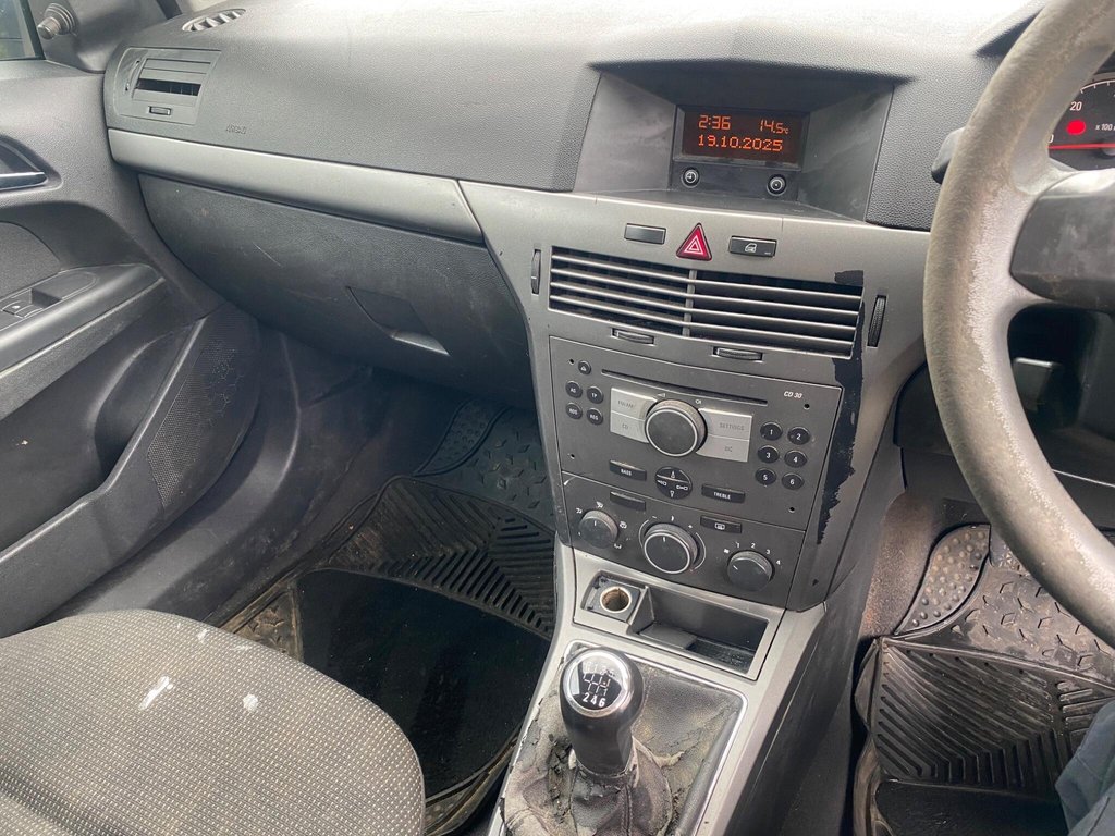 Used Vauxhall Astra Van 2007 for sale - 76297097: Photo 28