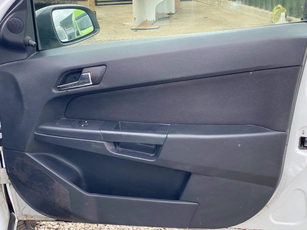 Used Vauxhall Astra Van 2007 for sale - 76297097: Photo 37
