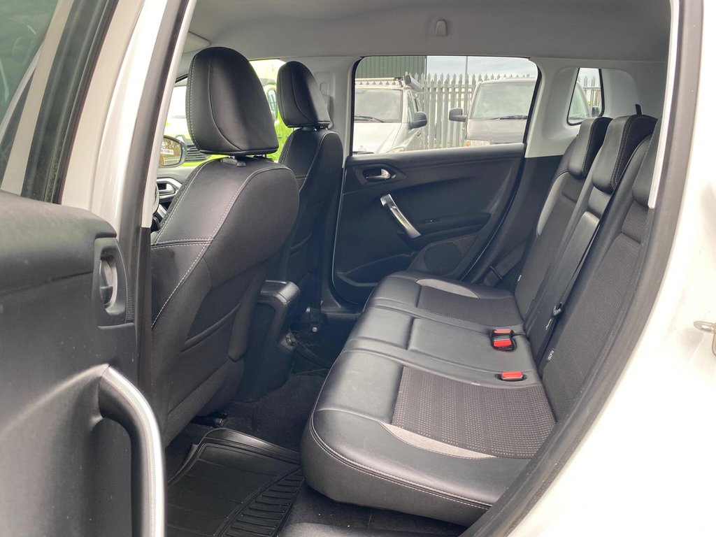 Used Peugeot 2008 2016 for sale - 76482433: Photo 11