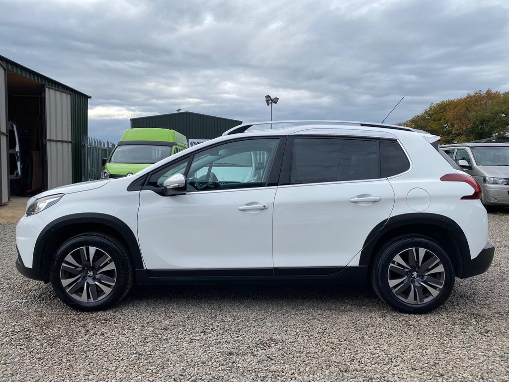 Used Peugeot 2008 2016 for sale - 76482433: Photo 17