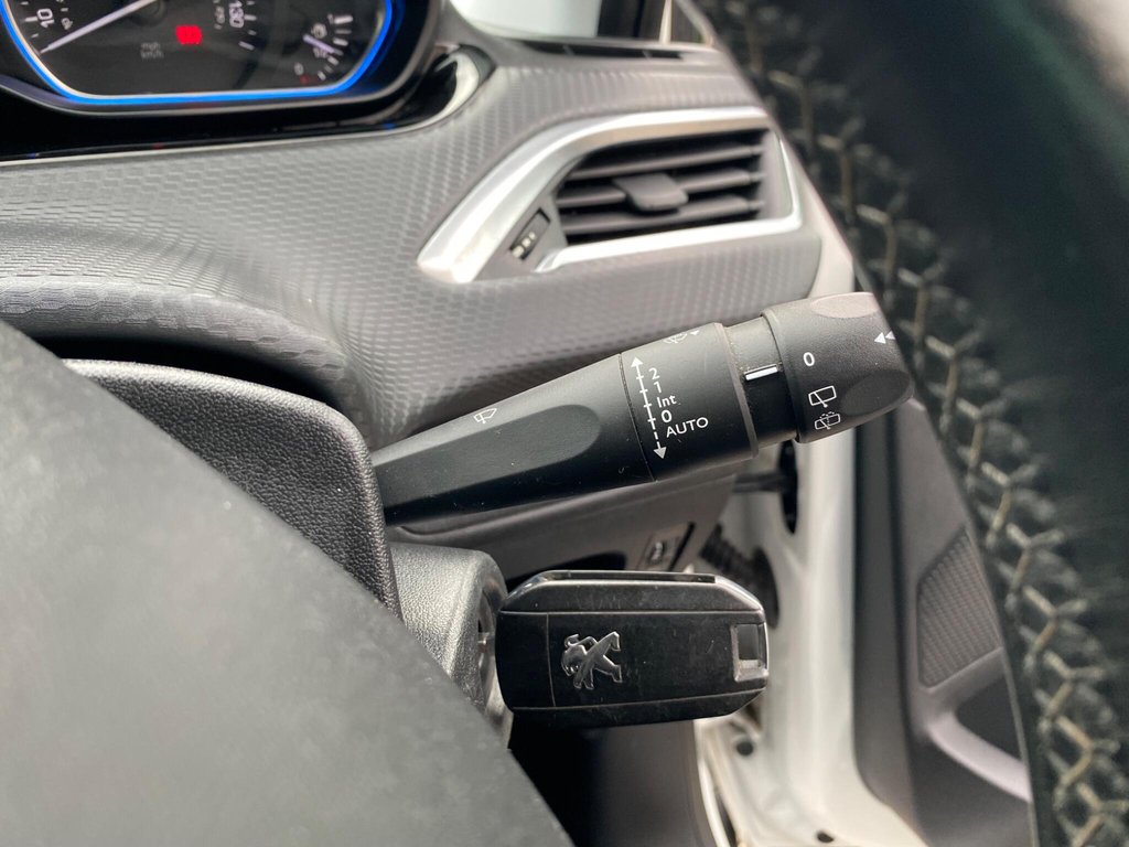 Used Peugeot 2008 2016 for sale - 76482433: Photo 38