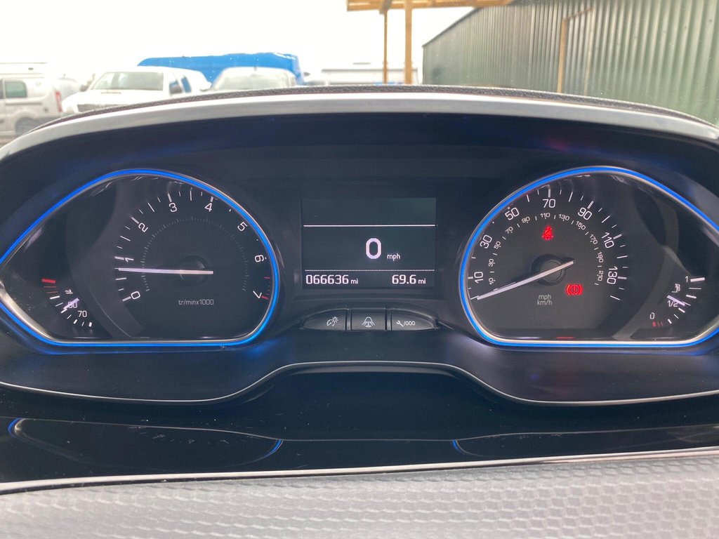 Used Peugeot 2008 2016 for sale - 76482433: Photo 39