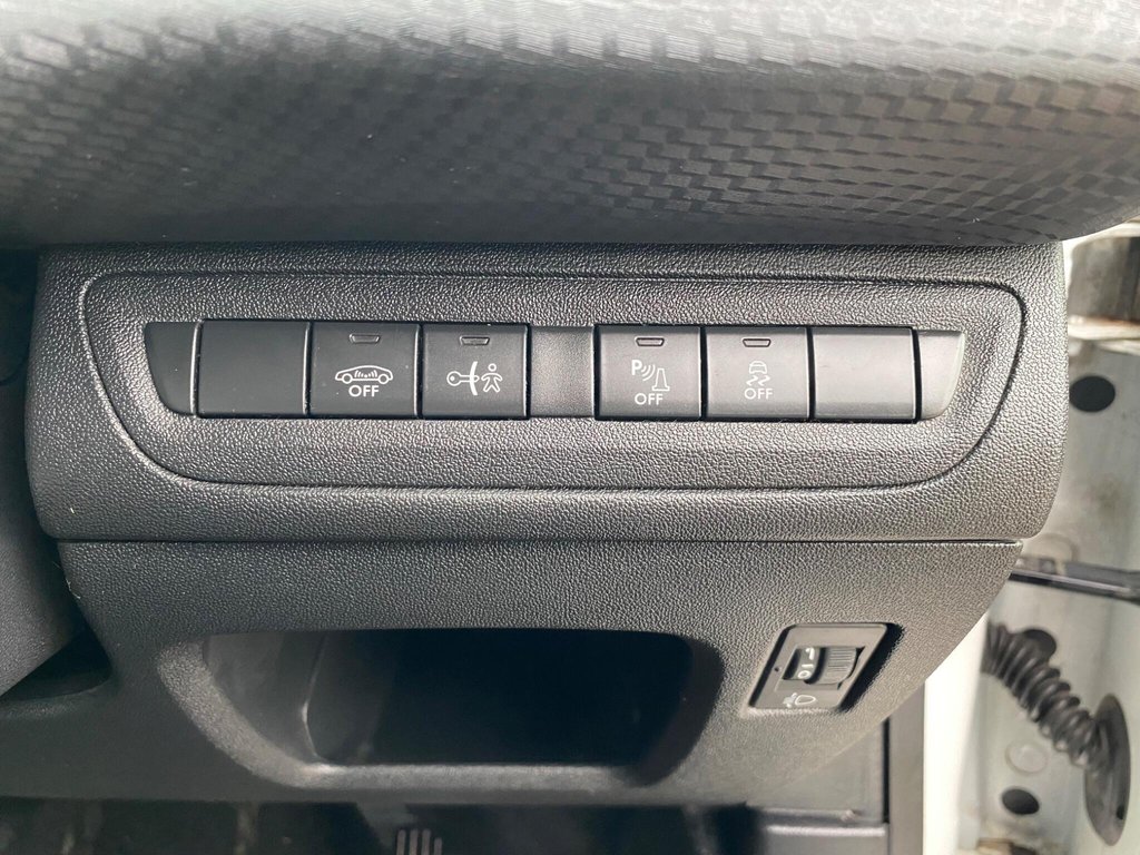 Used Peugeot 2008 2016 for sale - 76482433: Photo 41