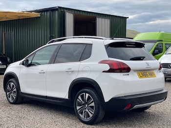 Used Peugeot 2008 2016 for sale - 76482433: Photo