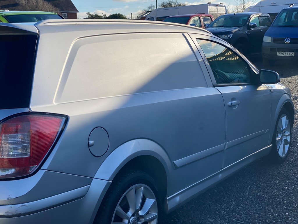 Used Vauxhall Astra Van 2008 for sale - 76698796: Photo 27