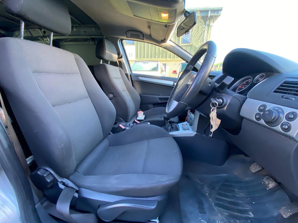 Used Vauxhall Astra Van 2008 for sale - 76698796: Photo 28