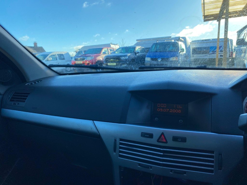 Used Vauxhall Astra Van 2008 for sale - 76698796: Photo 29