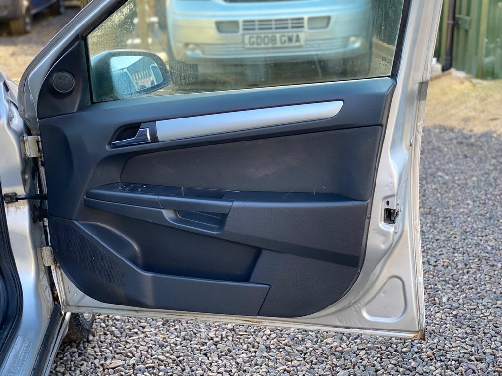 Used Vauxhall Astra Van 2008 for sale - 76698796: Photo 37