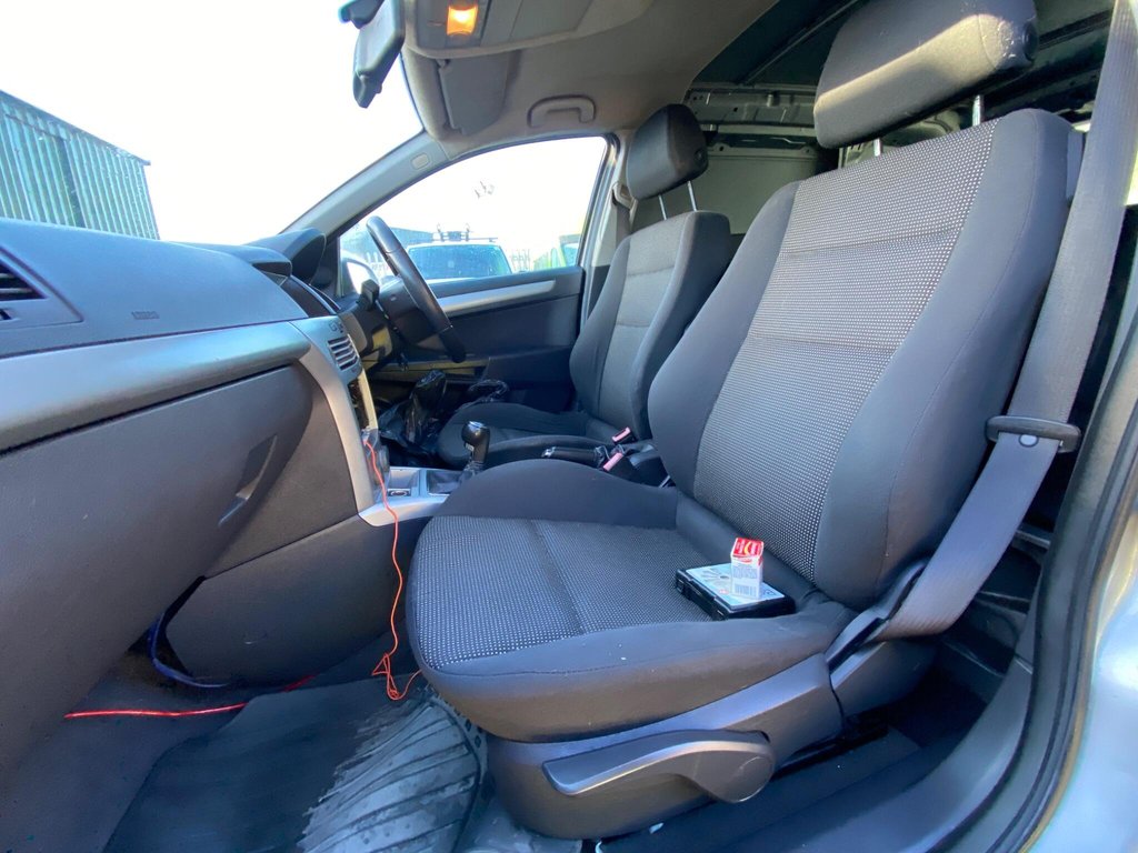 Used Vauxhall Astra Van 2008 for sale - 76698796: Photo 43