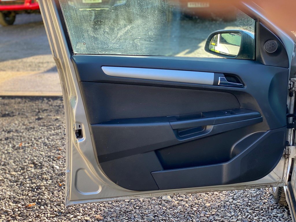 Used Vauxhall Astra Van 2008 for sale - 76698796: Photo 45