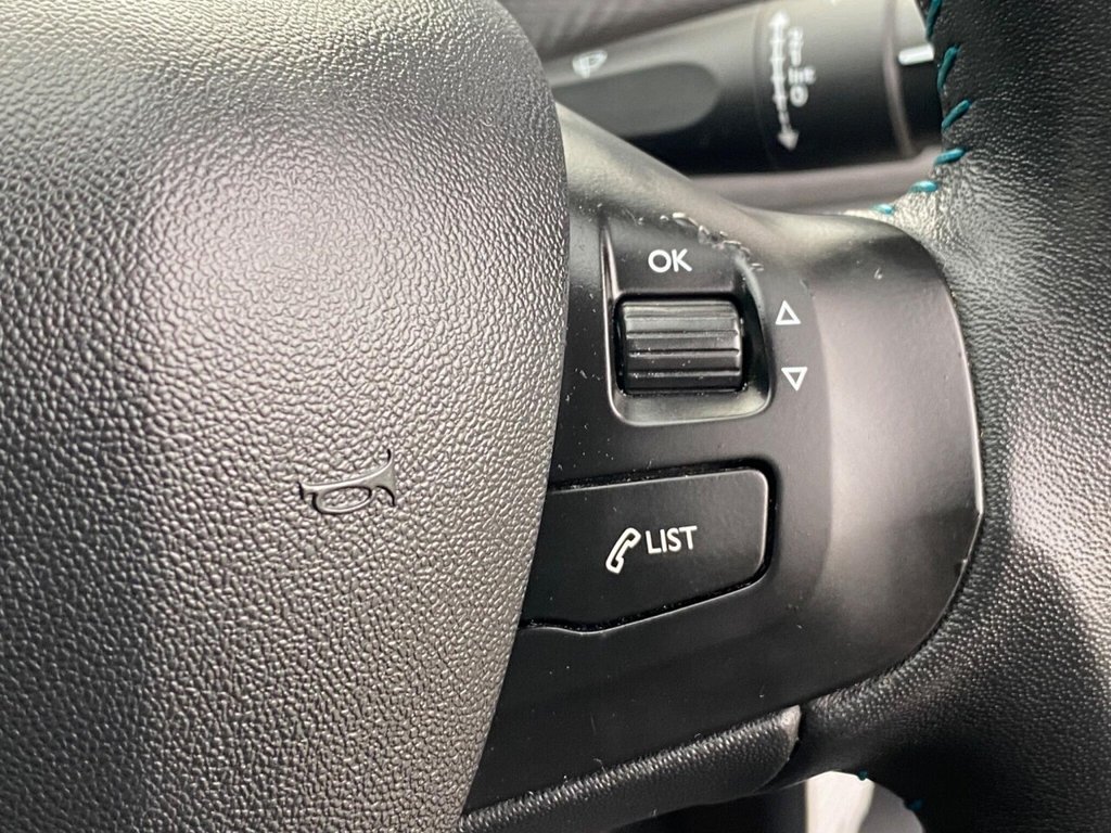 Used Peugeot 2008 2015 for sale - 76048371: Photo 41
