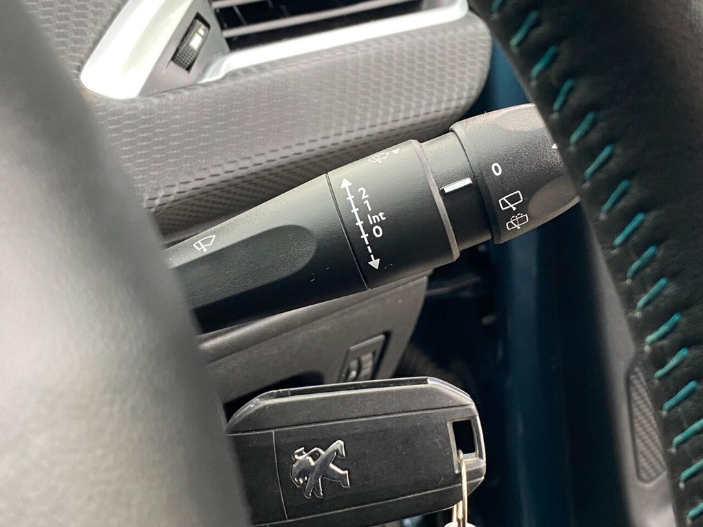 Used Peugeot 2008 2015 for sale - 76048371: Photo 42