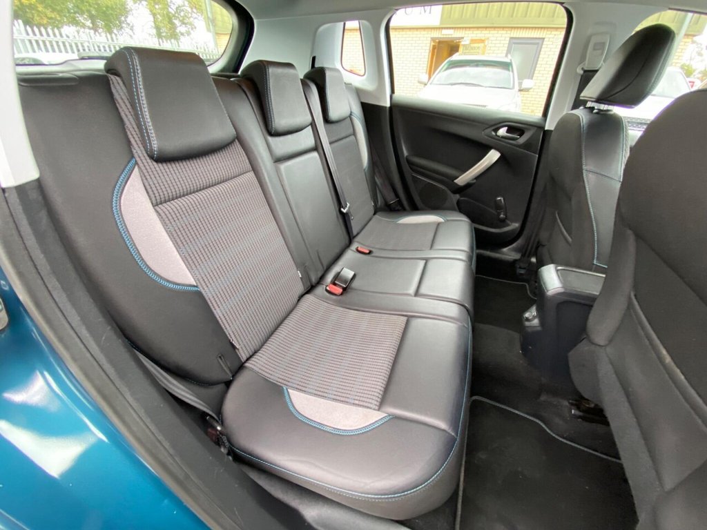 Used Peugeot 2008 2015 for sale - 76048371: Photo 47