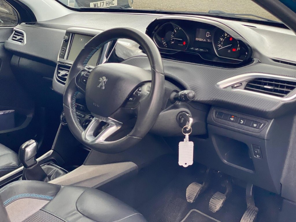 Used Peugeot 2008 2015 for sale - 76048371: Photo 6