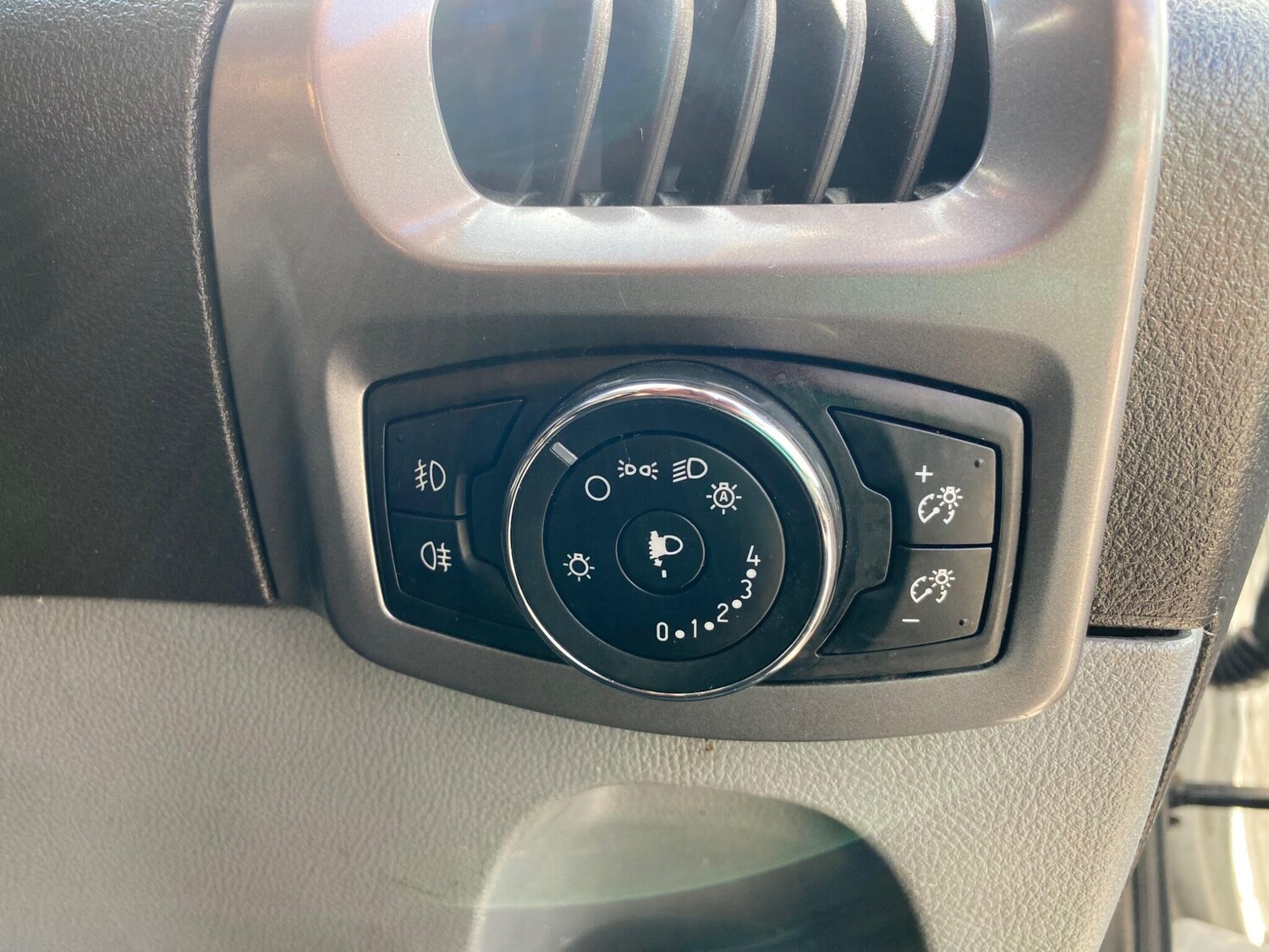 Vehicle 33