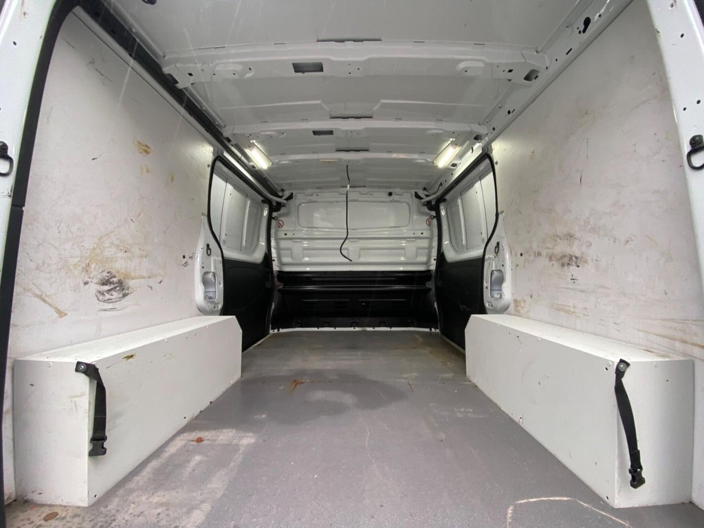 Used Vauxhall Vivaro 2016 for sale - 77399758: Photo 18